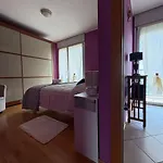 Skyline15-elegant Panoramic Apartment-metro M1- Only 20 Minutes From Cathedral