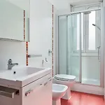 Bright, Smart Flat In Porta Venezia - Center * Milan