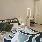 Apartment Isola Metro 20m Modern Balcony Arthome Milan