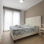 Rho Fiera-citylife-sansiro- 20 Minutes From The Duomo