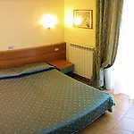 Hotel Atena 2*