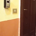 Apartment Domus Cassinis Metro And Trains At Your Doorstep *