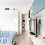 Lovely Flat Close To Center In Porta Romana Mediolan