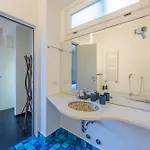 Penthouse With Terraces, Jacuzzi & Garage * Milano