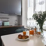 Italianway Easy - Cola Montano 8 * Milánó