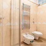 Appartement Guesthost - Farini For 6 People Milan