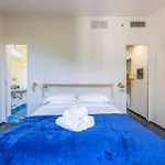 Penthouse With Terraces, Jacuzzi & Garage * Milano