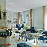 Hotel Csi Group - Station 3*