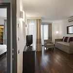 Ramada Plaza By Wyndham Hotell 4*
