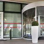 Hotell Ramada Plaza By Wyndham Milano