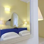 Hotel My 2*