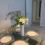 Apartamento Elegant In A Prime Location Milán