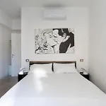 Maggi - New Beautiful In The Center Apartment Mailand