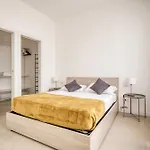 Διαμέρισμα Just Urban - Modern 1-br Navigli - Metro M2