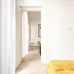 Διαμέρισμα Just Urban - Modern 1-br Navigli - Metro M2 *