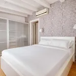 Bright Flat In The Heart Of Porta Venezia Apartamento Milão