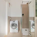 Apartment Stayq - Porta Garibaldi *