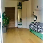 Daire Large Bright - Strategic Location *