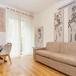 Regina24 Luxury - Elegante A Porta Venezia, 5 Min Dalla Metro Apartment Milan
