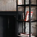 Nyc-style Industrial On Navigli Appartamento