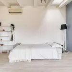 Bright Flat In The Heart Of Porta Venezia Milão
