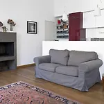 Italianway Easy - Vincenzo Monti 52 アパート