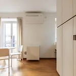 Apartment Easyhomes - Spiga Mailand