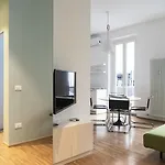 Brera In Center شقة *