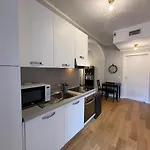 Modern Flat Near Fondazione Prada Tatil Evi