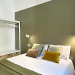 Elegant Center *