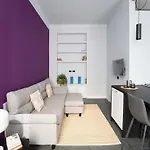Charming Modern Near Argonne Milan