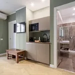 Appartement Shopping District - Station - Two *