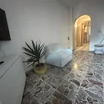 Kosta House Self Check In, Wi Fi Gratuito Moderno Ultimo Rimasto מילאנו