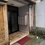 Secret Cave דירה *