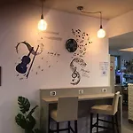 Stradivari ホテル