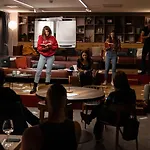 21 House Of Stories Studi Hotel