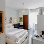 Aiello Executive بيت ضيافة