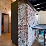 Isola Stylish Loft In Apartamento