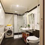 Living Isola Apartment