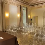 The Glamore Duomo 5* ميلان