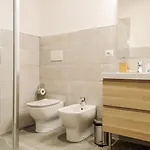 اتاليانواي ابارتمنتس - بيرغونزولي بليس شقة *