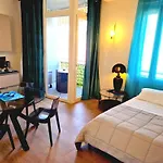 Διαμέρισμα M4 Center - Design Washington - Selfcheckin - Wifi - Balcony - Milanoflats