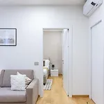 Casati Station Metro M1, M2, M3 Apartament *