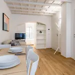 Apartment Joivy Fulcorina Mailand