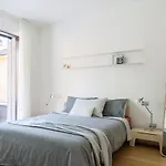 Joivy Stylish 1-bedroom Flat *