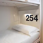 Hostel Bovisa Urban Garden Milaan