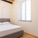 Easyhomes - Bandello * ميلان