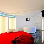 The Igloo -luxury Eclectic - Jacuzzi - Milanoflats * Milán