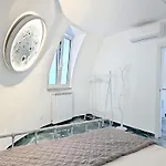Horská chata The Igloo -luxury Eclectic - Jacuzzi - Milanoflats