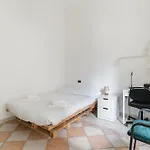 Apartament Guesthost - Comfy Nest In South